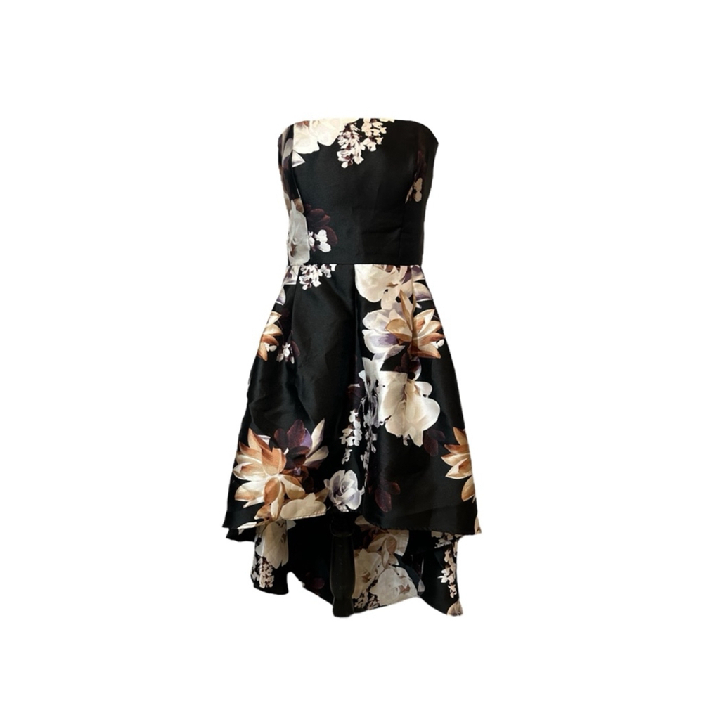 Le château strapless asymetric Black Evening Magnolia Floral - Medium